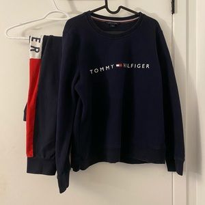 Tommy Hilfiger sweat suit